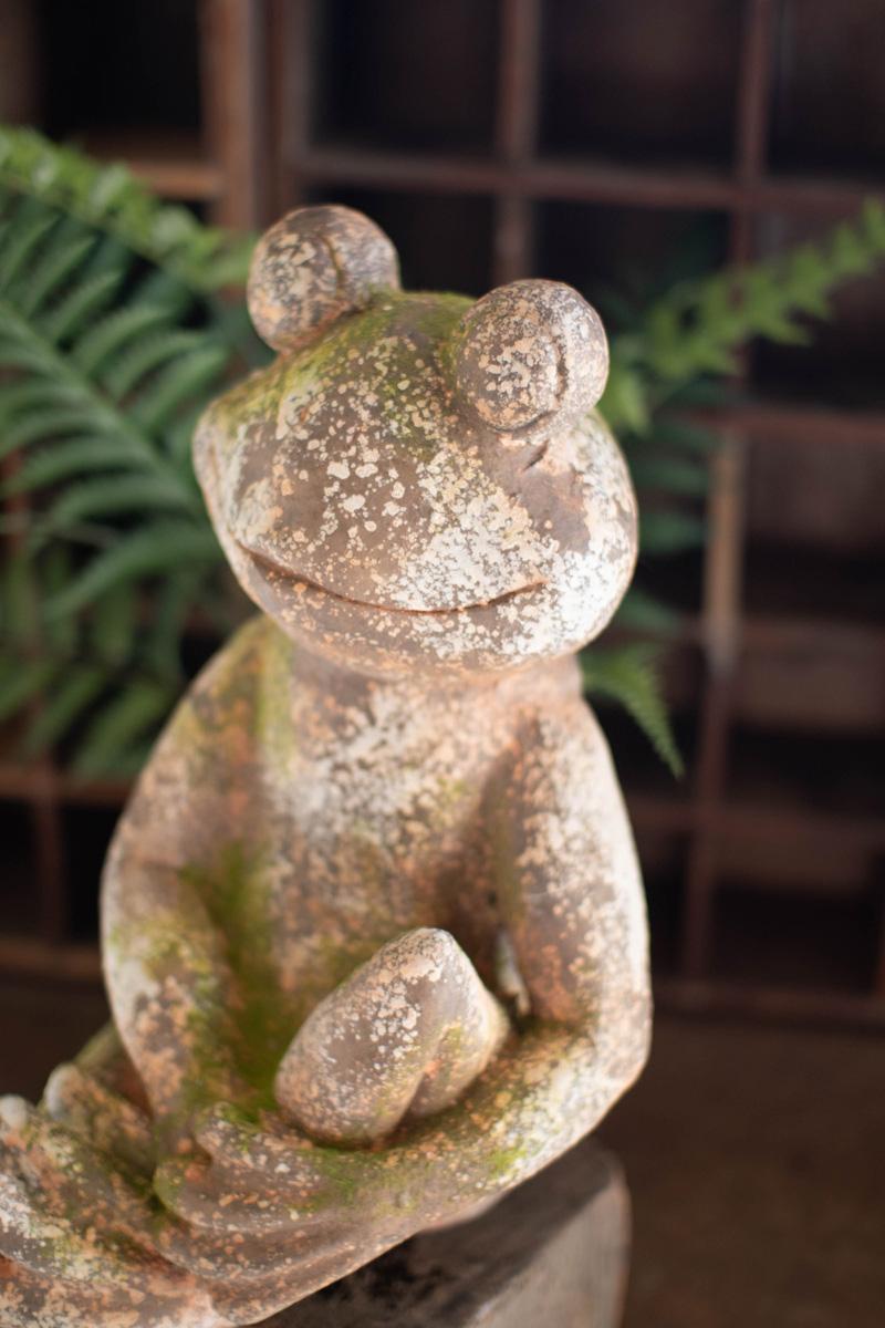 Faux Concrete Frog – Small, Gray
