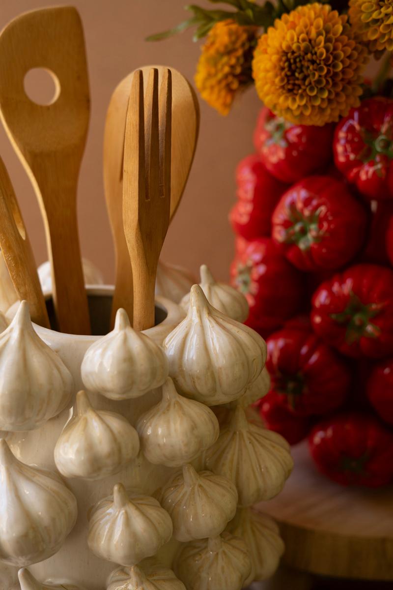 Ceramic Vase – Garlic, White