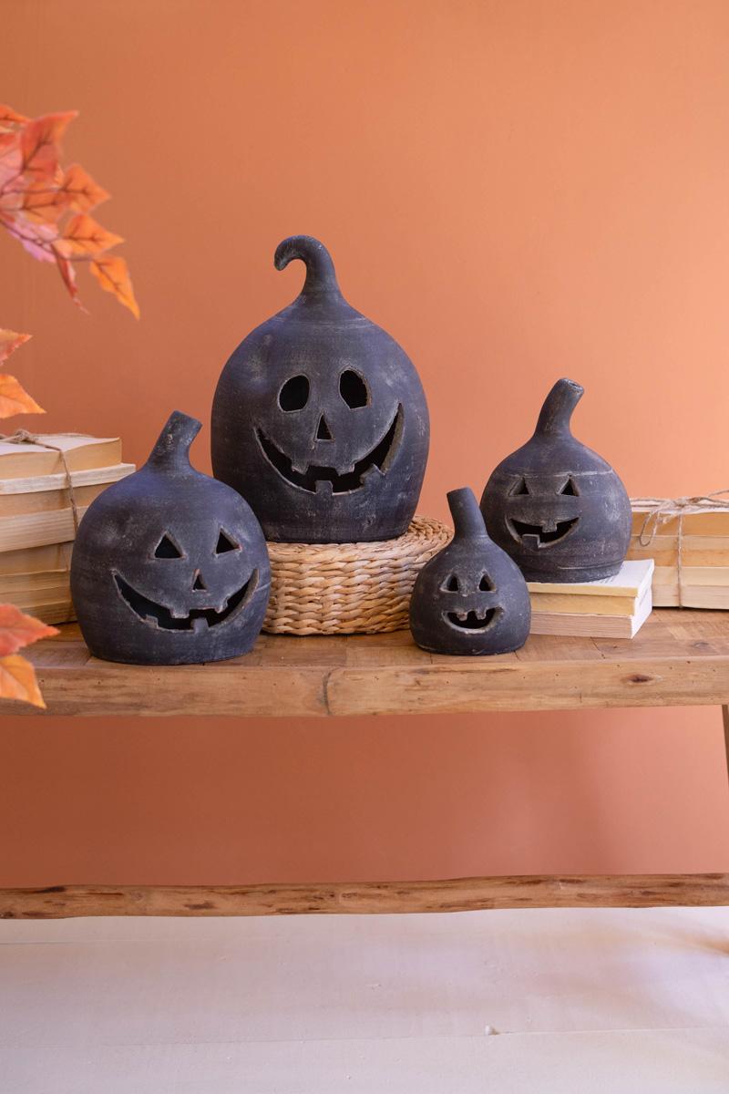 Small Clay Jack-O-Lanterns – Black